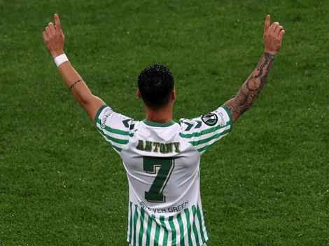 Manchester United quer R$ 373 milhões para vender Antony em definitivo