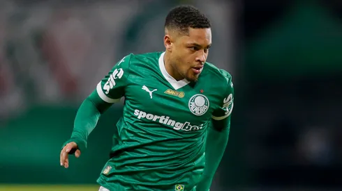 Vitor Roque em jogo do Palmeiras