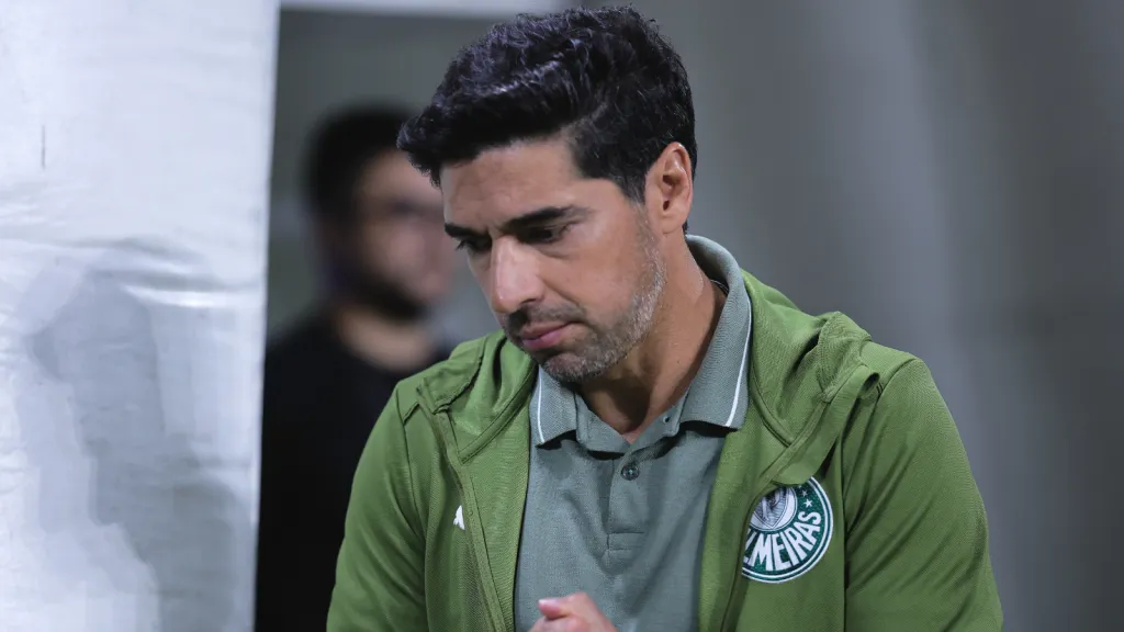 Abel Ferreira técnico do Palmeiras durante partida contra o Mirassol&nbsp;(foto: Ettore Chiereguini/AGIF)