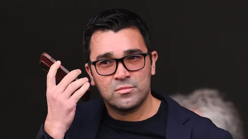 Deco tem encontro com agentes de Xavi Simons.