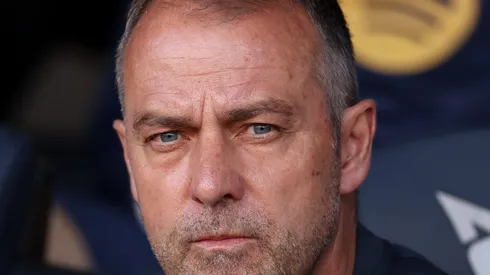 Hansi Flick muda de ideia e brasileiro é descartado dos planos do Barcelona. (Photo by Florencia Tan Jun/Getty Images)