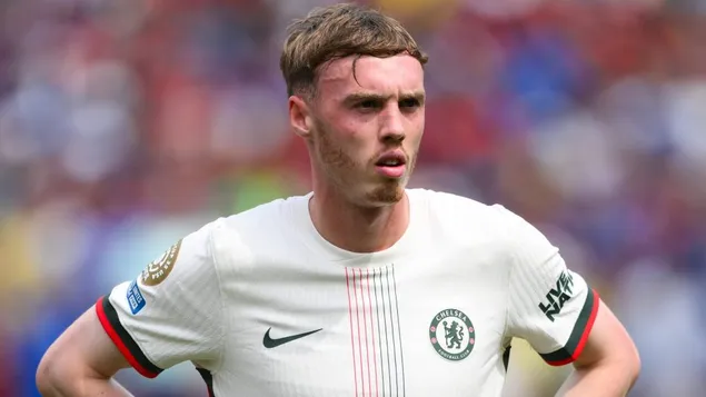 Palmer, alvo do Real Madrid, em campo com o Chelsea (Photo by David Ramos/Getty Images)