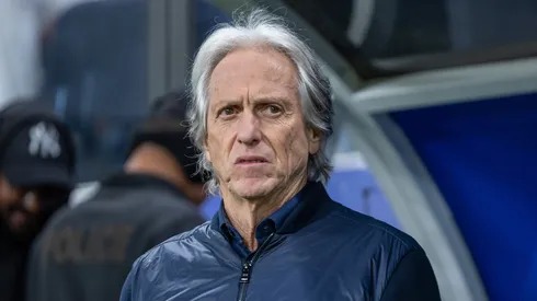 Jorge Jesus durante jogo do Al-Hilal