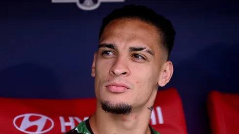 Antony, do Manchester United, em jogo do Real Betis. (Photo by Denis Doyle/Getty Images)