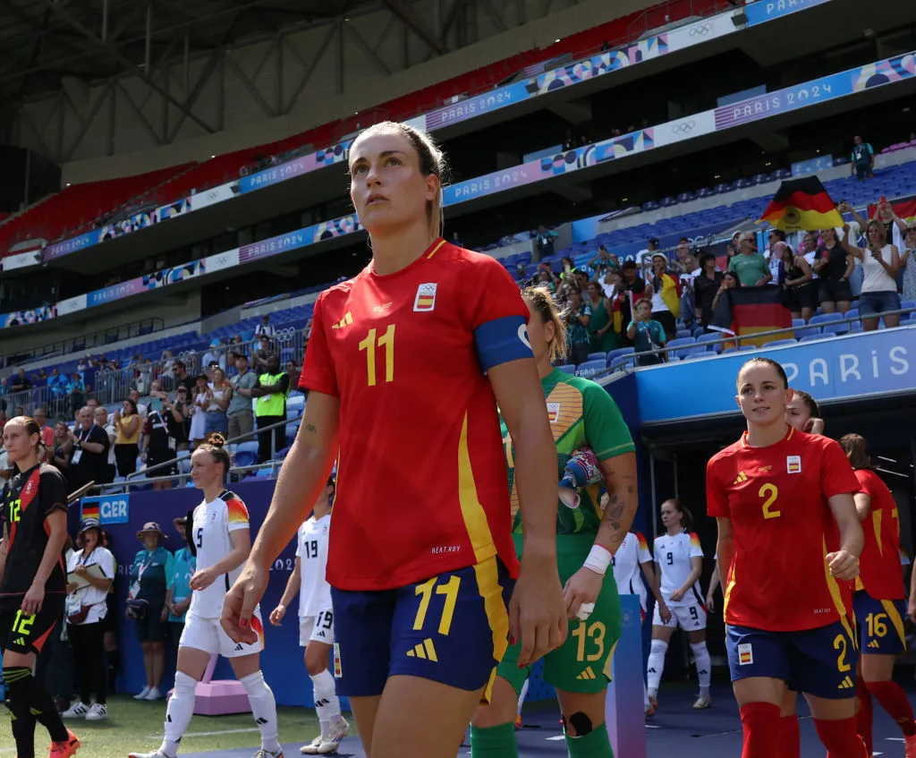Jogadoras de Espanha e Alemanha na última partida entre as equipes (Photo by Claudio Villa/Getty Images)