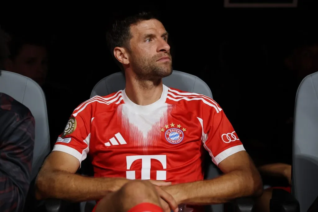 Thomas Müller vai deixar o Bayern de Munique. Segundo o SKY Sport, jogador é alvo de dois clubes na MLS, que estão na disputa final. (Photo by Alex Grimm/Getty Images)
