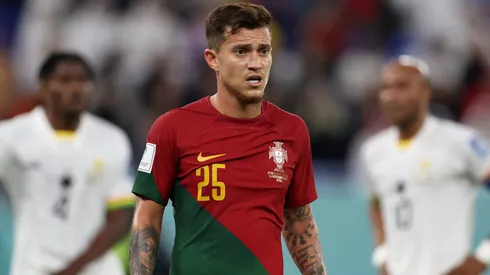 Al-Nassr aceita vender Otávio ao Grêmio, mas exige R$ 95 milhões para fechar acordo (Photo by Clive Brunskill/Getty Images)