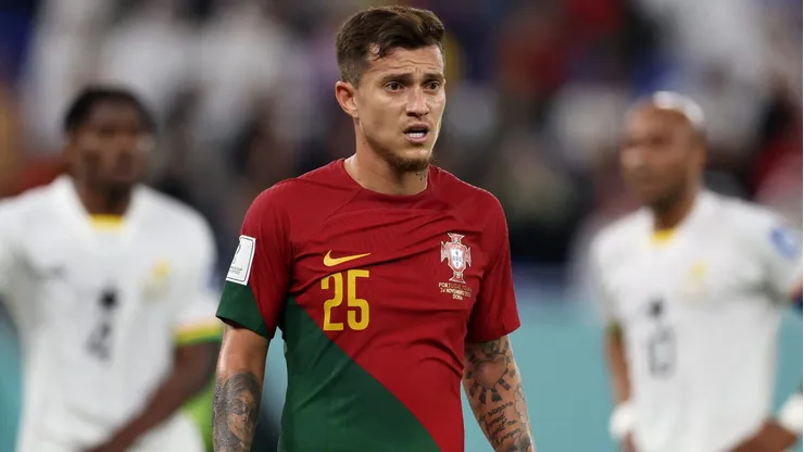 Al-Nassr aceita vender Otávio ao Grêmio, mas exige R$ 95 milhões para fechar acordo (Photo by Clive Brunskill/Getty Images)