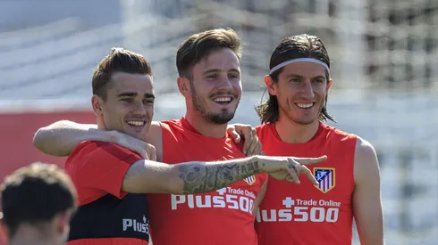 Torcida do Flamengo faz campanha por Griezmann.