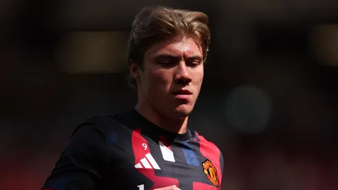 Hojlund, do Manchester United, é desejado por Lazio e Atalanta na Itália. (Photo by Marc Atkins/Getty Images)