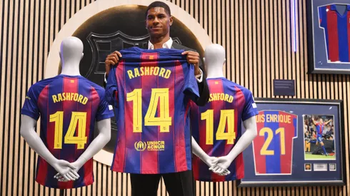 Rashford é apresentado pelo Barcelona