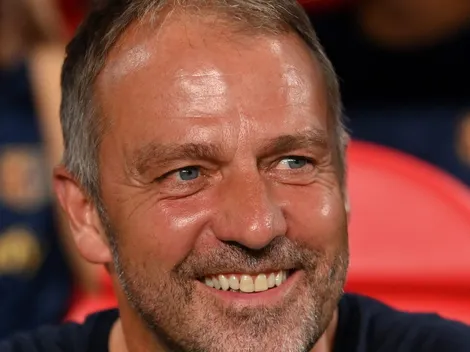 Barcelona: Deco é cortado da pré-temporada para focar no mercado