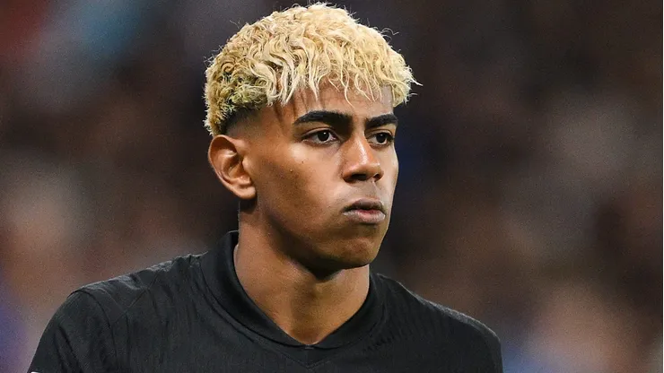Lamine Yamal e mais seis jogadores do Barcelona são convocados para os jogos da Espanha (Photo by David Ramos/Getty Images)
