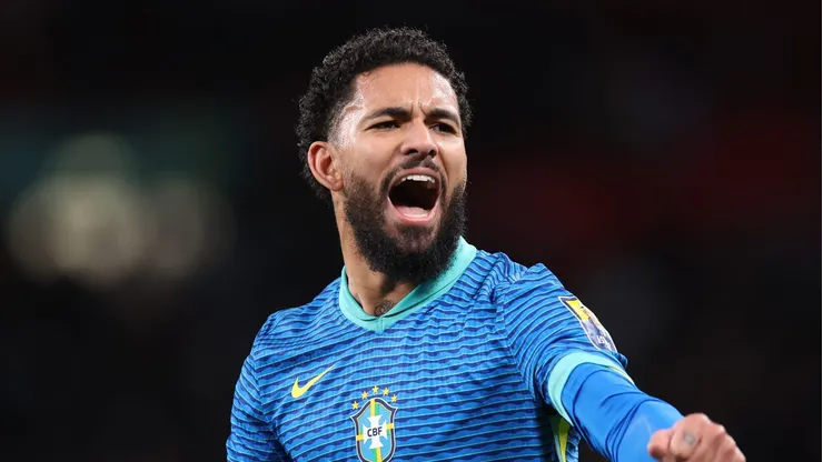 Liverpool pode pagar R$ 255 milhões para anunciar o brasileiro Douglas Luiz, da Juventus (Photo by Catherine Ivill/Getty Images)