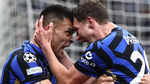 Lautaro Martínez e Pavard juntos na Inter de Milão. Foto: Marco Luzzani