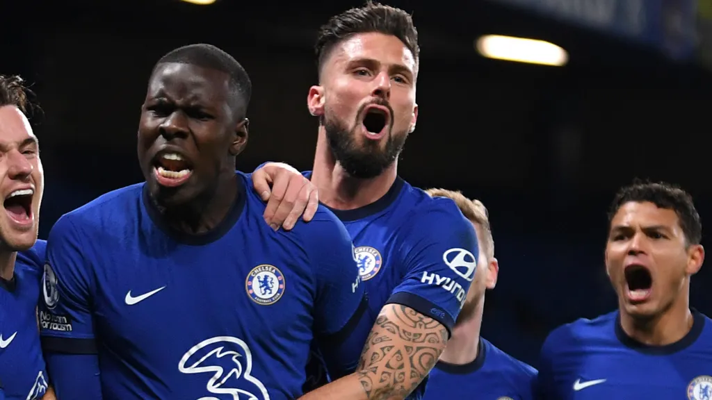 Zouma, alvo do São Paulo, ao lado de Giroud no Chelsea. Foto: Mike Hewitt/Getty Images