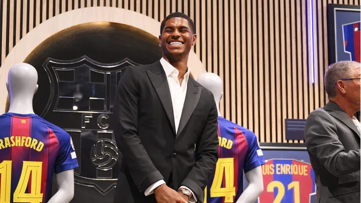 Lewandowski, do Barcelona, analisa chegada do 'concorrente' Rashford. (Photo by David Ramos/Getty Images)