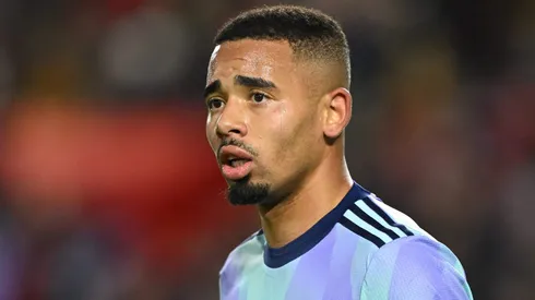 Palmeiras e Flamengo ganham a concorrência do Brighton por Gabriel Jesus, do Arsenal. (Photo by Mike Hewitt/Getty Images)
