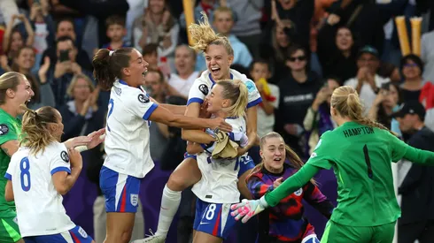 Inglaterra Feminina (Photo by Alexander Hassenstein/Getty Images)