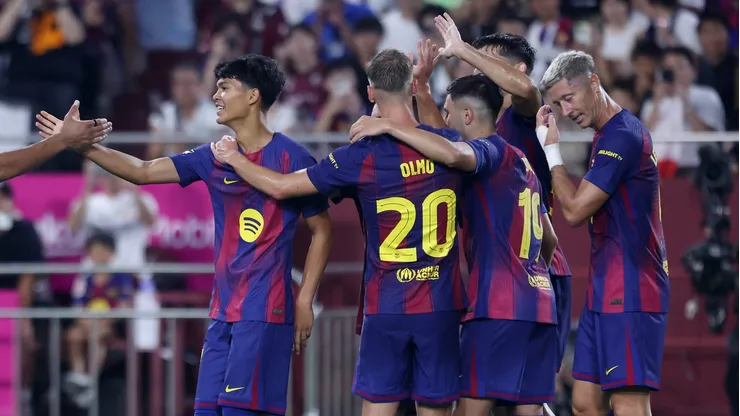 Com Marc Bernal, Sergi Domínguez e Toni Fernández em destaque, a filosofia de La Masia permanece central no projeto do time principal. (Photo by Paul Miller/Getty Images)