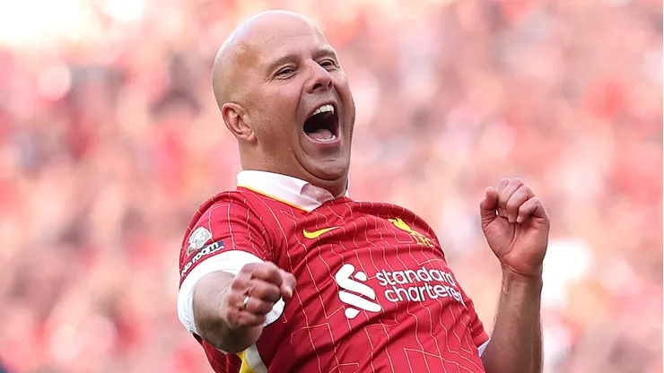 Arne Slot, treinador do Liverpool (Photo by Carl Recine/Getty Images)