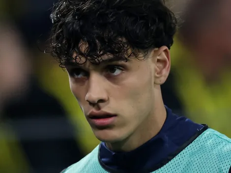 Héctor Fort pode deixar o Barcelona por empréstimo