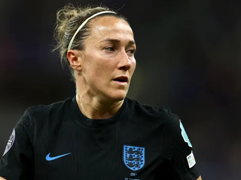 Lucy Bronze revela que jogou a Eurocopa Feminina com a tíbia fraturada