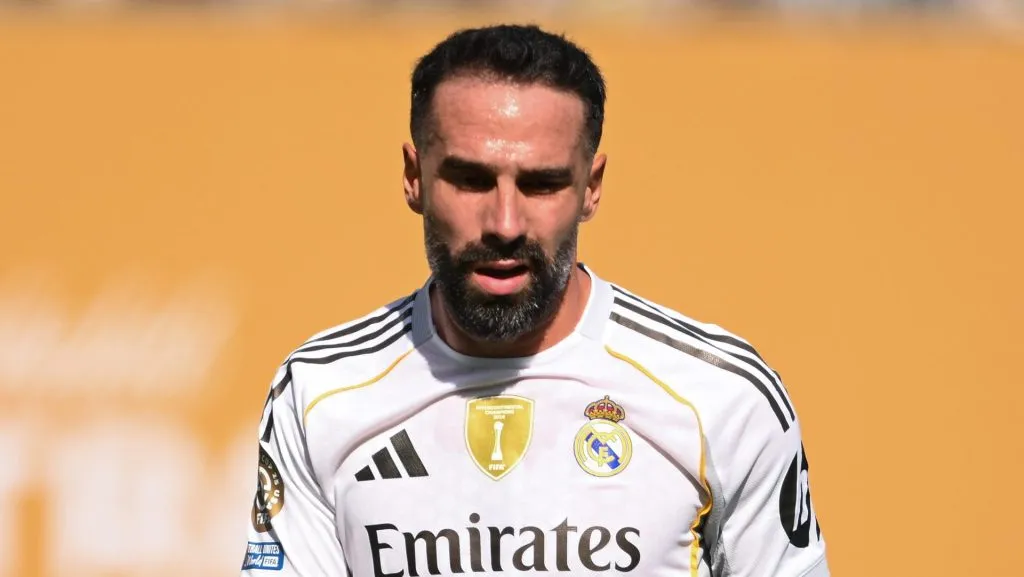 Real Madrid buscará a renovação do contrato de Carvajal para desenvolver Jesús Fortea com calma