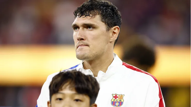 Christensen, jogador do Barcelona, é dúvida para jogo da Champions League. Foto: Ronald Martinez