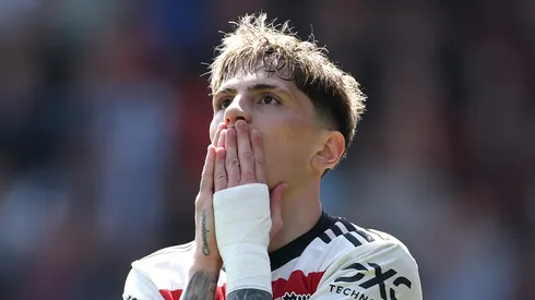 Garnacho curte post que liga sua saída do United ao Chelsea. (Photo by Ryan Pierse/Getty Images)