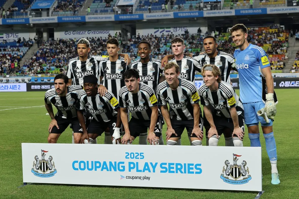 Equipe do Newcastle em amistoso durante a pré-temporada na Coreia contra o Team K-League.  (Photo by Han Myung-Gu/Getty Images)