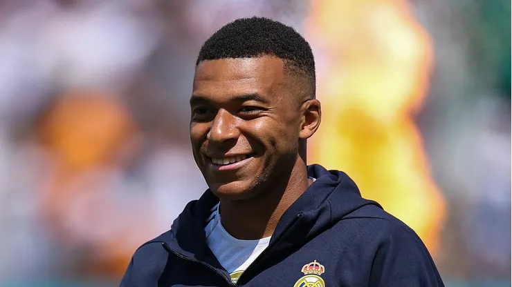 Real Madrid pode ter ‘temporada Bola de Ouro’ de Mbappé, diz ex-PSG. (Photo by Buda Mendes/Getty Images)