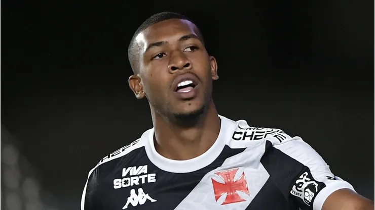 Rayan, jogador do Vasco.