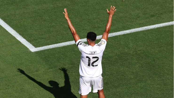 Após anos de queda de rendimento nas laterais, o Real Madrid reforça seus flancos com as chegadas de Trent Alexander-Arnold e Álvaro Carreras. (Photo by Sandra Montanez/Getty Images)