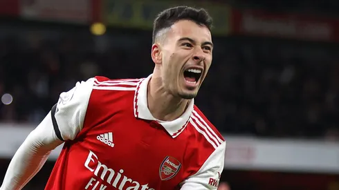 Gabriel Martinelli em jogo do Arsenal. Jogador foi alvo de Real Madrid e Barcelona. Foto: Alex Pantling/Getty Images