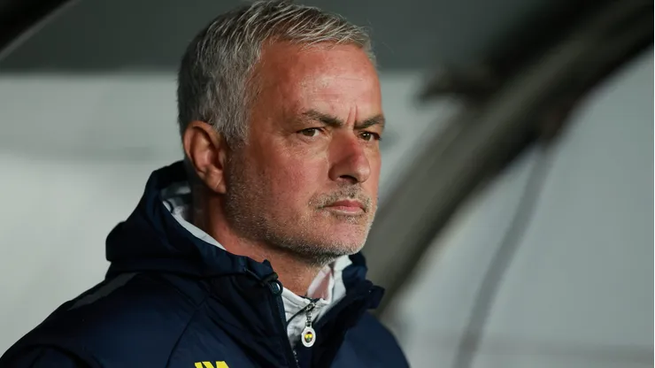 José Mourinho quer tirar 3 jogadores do Real Madrid (Photo by Ahmad Mora/Getty Images)