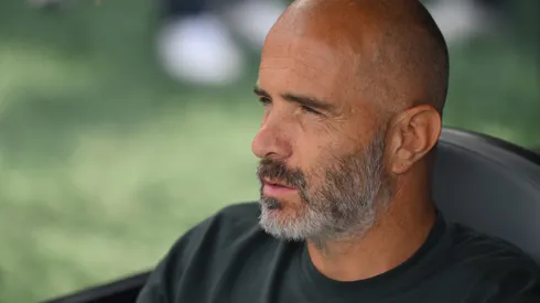 Enzo Maresca é o vitorioso técnico do Chelsea