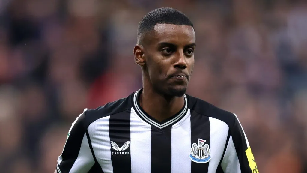 Isak, atacante do Newcastle. (Photo by George Wood/Getty Images).