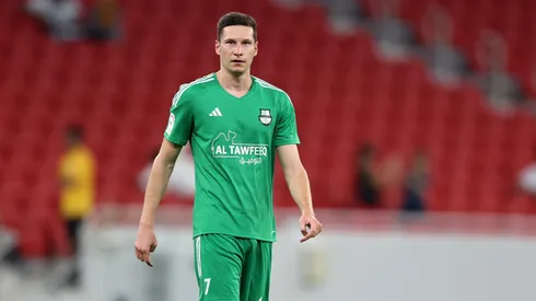 Julian Draxler reflete sobre sua trajetória e os próximos passos na carreira, em meio a um bom momento no Al Ahli. (Photo by Mohamed Farag/Getty Images)