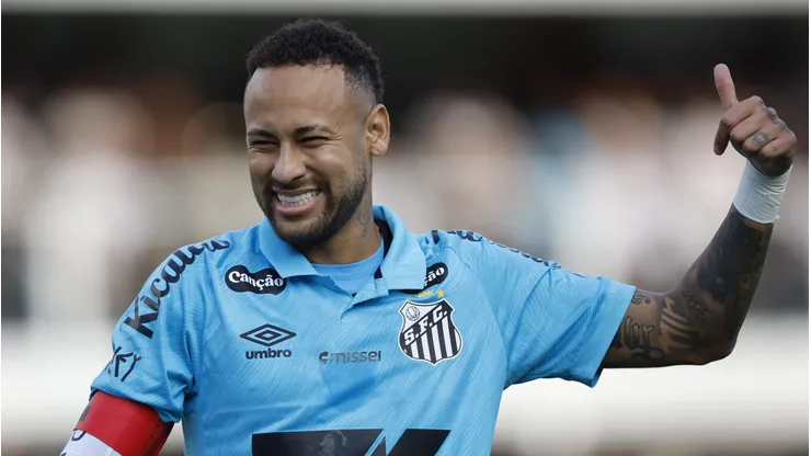 Neymar, atacante do Santos (Foto: Miguel Schincariol/Getty Images)