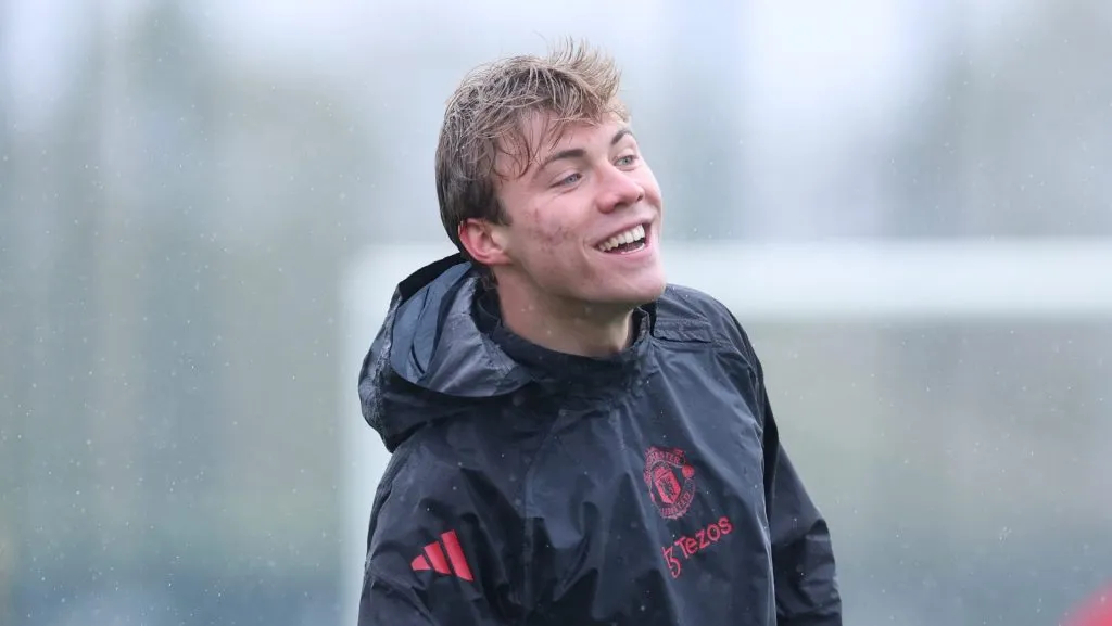 Manchester United pode negociar Hojlund com o Bayer Leverkusen