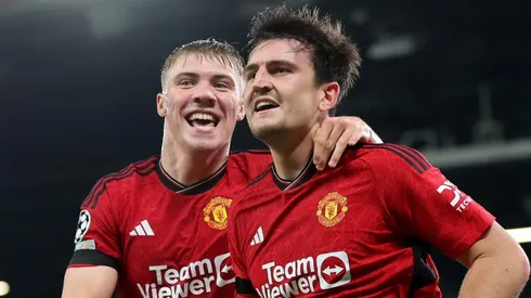 Harry Maguire (à direita) pelo Manchester United (Foto: Jan Kruger/Getty Images)