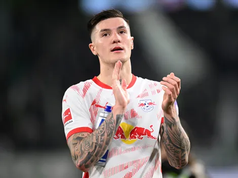 Manchester United oferece R$ 540 milhões por Sesko e recebe chance por Vlahovic