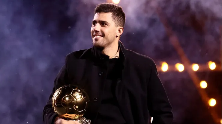 Bola de Ouro: Relembre quem foram os 10 melhores jogadores do mundo em 2024. (Photo by Naomi Baker/Getty Images)