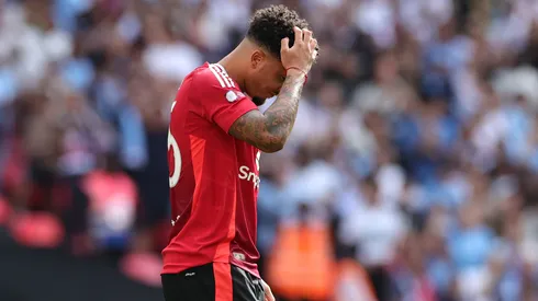 Do investimento milionário do Manchester United às tentativas de recuperação no Chelsea e no Aston Villa, o atacante ainda busca estabilidade e reconhecimento. Foto: David Rogers/Getty Images