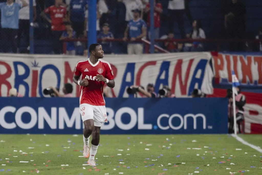 Ricardo Mathias em campo com o Colorado (Photo by Ernesto Ryan/Getty Images)