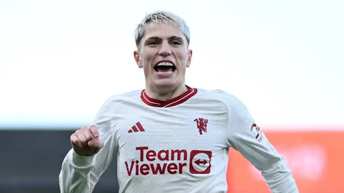 Chelsea chega a acordo com Garnacho e agora negocia sua compra junto ao Manchester United. (Photo by Shaun Botterill/Getty Images)