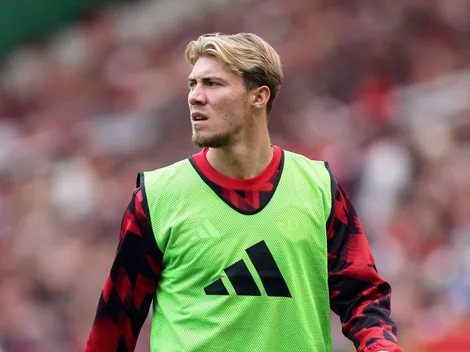 Manchester United determina condições para negociar Hojlund ao Milan