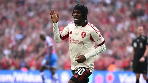 Jeremie Frimpong marca pelo Liverpool (Foto: Clive Mason/Getty Images)