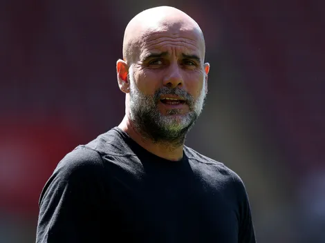 James McAtee se aproxima do Nottingham Forest